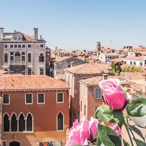 Palace Tintoretto By Wonderful Italy Venedig