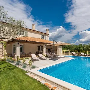 Villa-osmium Villa Smoljanci