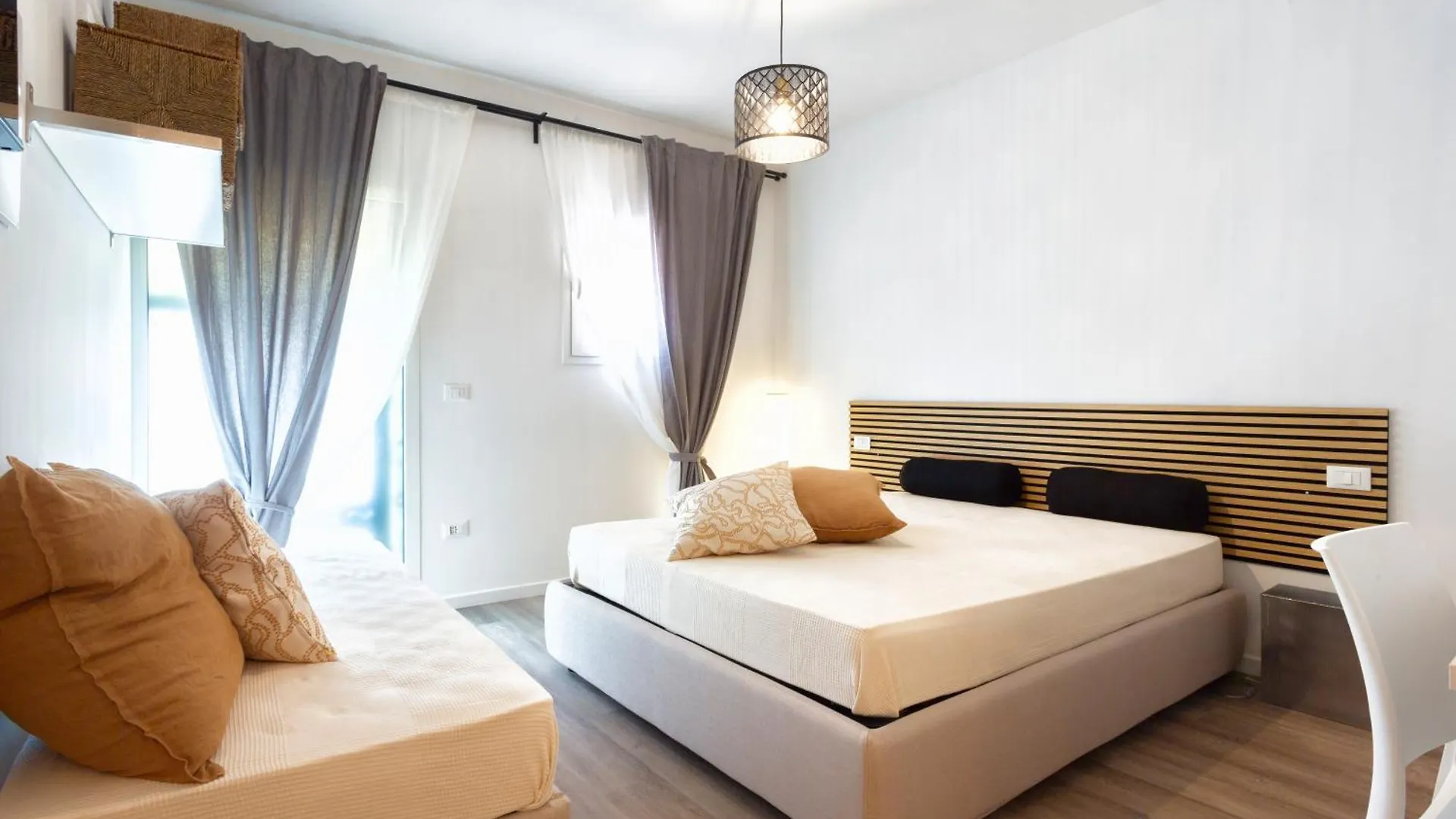 Venice Dream House 0*,